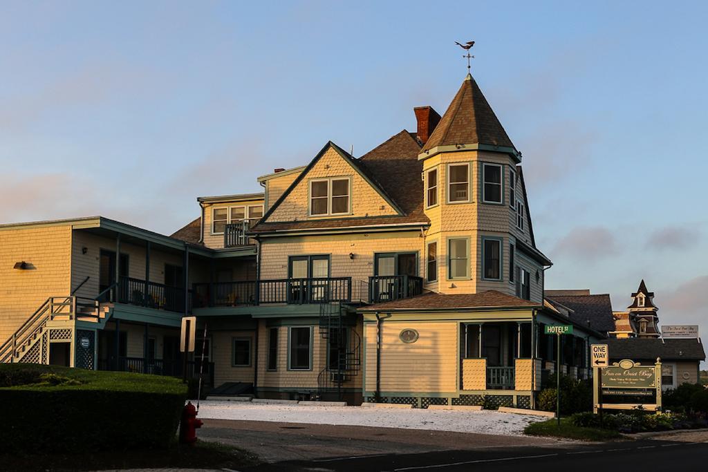 Inn On Onset Bay Exteriör bild